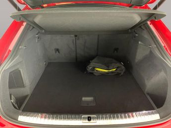 Audi Q3 1.4 TFSIe 45 Vorsprung Sportback Plug-in S Tronic 13kWh (245 ps)