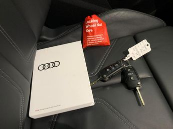 Audi Q3 1.4 TFSIe 45 Vorsprung Sportback Plug-in S Tronic 13kWh (245 ps)