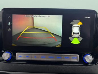 Hyundai Kona 64kWh Ultimate (10.5kW Charger) (204 ps) - HEAT AND COOL SEATS -