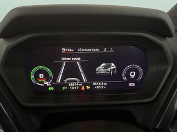 Audi Q4 E-tron 40 S line 82kWh (204 ps) ADAPTIVE CRUISE - LED LIGHTS - NAV