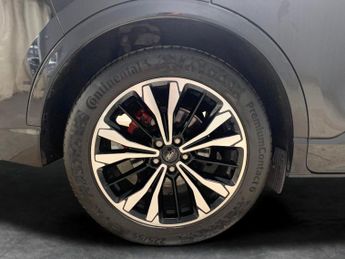 Ford Kuga 2.5h Duratec ST-Line X Edition CVT (190 ps) - NAV - HEATED STEER