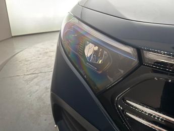 Mercedes-Benz EQA EQA 300 66.5kWh AMG Line 4MATIC (228 ps) - ADAPTIVE LIGHTS - HEA