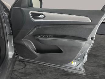Renault Arkana 1.6 E-TECH S Edition 2WD (145 bhp) - NAV - BLIND SPOT ASSIST
