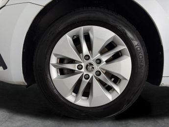 Skoda Octavia 1.0 TSI e-TEC MHEV SE Technology DSG (110 ps) - NAV - PARK SENSO