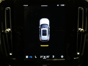Volvo XC40 Recharge 69kWh Core (231 ps) - LED - NAV - LANE DEPARTURE