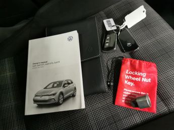 Volkswagen Golf 2.0 TDI GTD DSG (200 ps) - HEATED STEERING - BLIND SPOT ASSIST