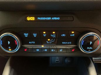 Ford Kuga 2.5h Duratec ST-Line X Edition CVT (190 ps) - NAV - HEATED STEER