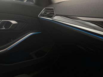 BMW 3 Series 2.0 330e 12kWh SE Pro Plug-in (292 ps) - PERFORMANCE CONTROL