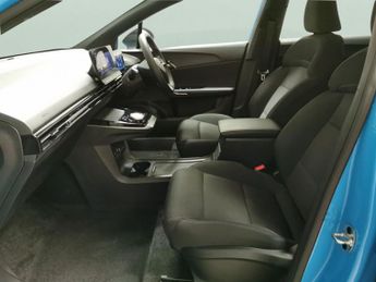 MG Mg4 51kWh SE (170 ps) - FABRIC - BLACK - CARPLAY - LED