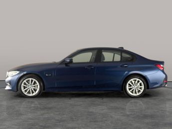 BMW 3 Series 2.0 330e 12kWh SE Pro Plug-in (292 ps) - PERFORMANCE CONTROL