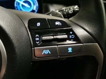 Hyundai Tucson 1.6 h T-GDi Premium (230 ps) - NAV - HEATED STEERING - BLIND SPO
