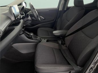 Toyota Yaris 1.5 VVT-h Design E-CVT (116 ps) - LANE DEPARTURE  - BLUETOOTH