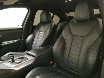 BMW 3 Series 2.0 330e 12kWh M Sport Plug-in (292 ps) - ACOUSTIC GLAZING