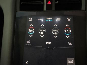 Porsche Taycan 420kW 4S 93kWh [22kW] - NAV - HEATED SEATS - ADJUSTABLE SUSPENSI