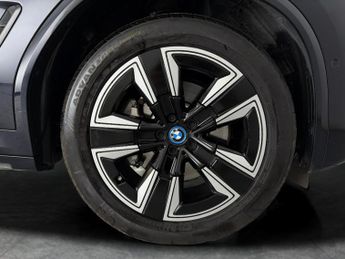 BMW iX3 80kWh M Sport (286 ps) - ACTIVE LANE ASSIST - DRIVING ASSISTANT