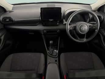 Toyota Yaris 1.5 VVT-h Design E-CVT (116 ps) - LANE DEPARTURE  - BLUETOOTH