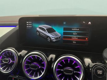 Mercedes-Benz EQA EQA 350 66.5kWh AMG Line (Premium) 4MATIC (292 ps) - ADAPTIVE LI