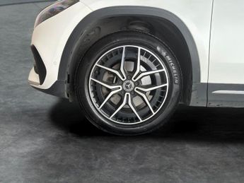 Mercedes-Benz EQA EQA 350 66.5kWh AMG Line (Premium) 4MATIC (292 ps) - ADAPTIVE LI
