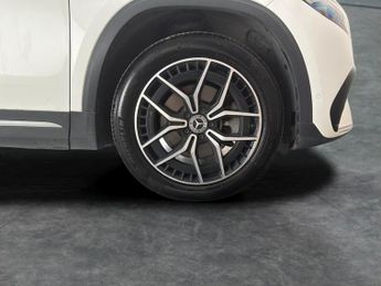 Mercedes-Benz EQA EQA 350 66.5kWh AMG Line (Premium) 4MATIC (292 ps) - ADAPTIVE LI