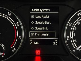 Skoda Kamiq 1.0 TSI SE Drive DSG (110 ps) - LANE DEPARTURE  - BLUETOOTH - CR
