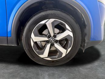 Nissan Qashqai 1.3 DIG-T MHEV N-Connecta XTRON (158 ps) - INTELLIGENT LANE INTE