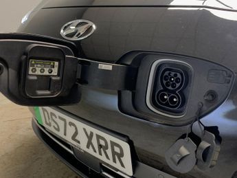 Hyundai Kona 64kWh Premium (10.5kW Charger) (204 ps) - HEATED SEATS - HEATED 