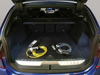 BMW 3 Series 330e M Sport Step [Pro Pack] - PARK ASSIST - HEATED SEATS