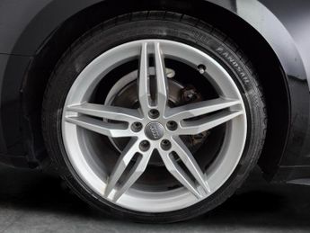 Audi A5 2.0 TFSI 40 S line Coupe S Tronic (190 ps) - SPORTS SEATS - DAB 