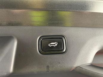 Kia Niro 64.8kWh 4 (201 bhp) HEATED SEATS - HEATED WHEEL - LEATHER - ADAP
