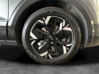 Kia Niro 64.8kWh 4 (201 bhp) HEATED SEATS - HEATED WHEEL - LEATHER - ADAP