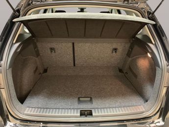 Seat Arona 1.0 TSI SE DSG (110 ps) - USB AUDIO - SPLIT FOLDING REAR SEATS -