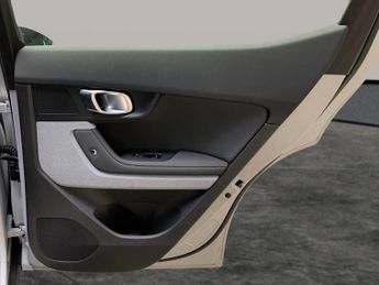 Polestar Polestar 2 Single Motor 82kWh Long Range Fastback RWD (299 ps) - PARK ASSIS