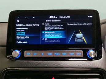 Hyundai Kona 64kWh Premium (10.5kW Charger) (204 ps) - HEATED SEATS - HEATED 