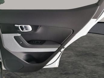 Polestar Polestar 2 Single Motor 69kWh Standard Range Fastback RWD (272 ps) - APPLE 