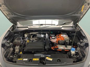 Cupra Formentor 1.4 eHybrid 12.8kWh VZ2 Plug-in DSG (245 ps) - LED - REVERSE CAM