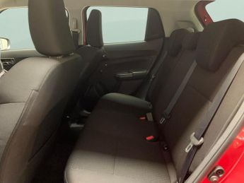 Suzuki Swift 1.2 Dualjet MHEV SZ-L (83 ps) - DAB - PRIVACY GLASS - USB AUDIO