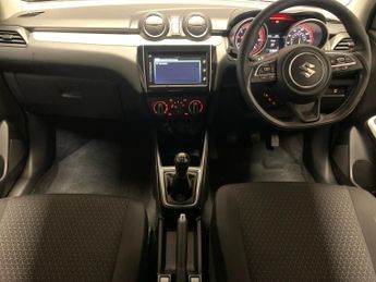 Suzuki Swift 1.2 Dualjet MHEV SZ-L (83 ps) - DAB - PRIVACY GLASS - USB AUDIO