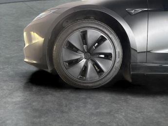 Tesla Model 3 Saloon RWD (208 ps) - PARK ASSIST - LED - REVERSE CAM