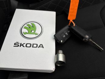 Skoda Kamiq 1.0 TSI SE Drive DSG (110 ps) - LANE DEPARTURE  - BLUETOOTH - CR