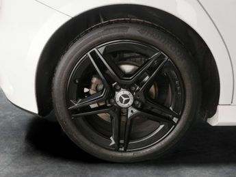 Mercedes-Benz A Class 1.5 A180d AMG Line 7G-DCT (116 ps) - ACTIVE LANE KEEPING ASSIST 