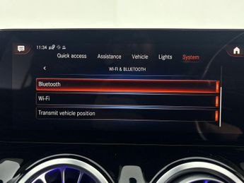 Mercedes-Benz EQA EQA 250+ 70.5kWh AMG Line (190 ps) - NAV - ALCANTARA - MIRROR PA