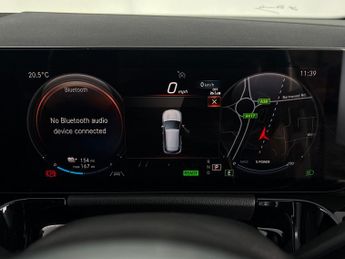 Mercedes-Benz EQA EQA 250+ 70.5kWh AMG Line (190 ps) - NAV - ALCANTARA - MIRROR PA