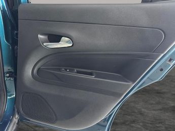Fiat 600 1.2 MHEV La Prima e-DCT (100 ps) - CARPLAY - ACTIVE LANE ASSIST 