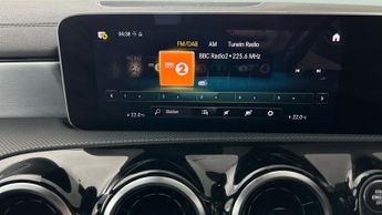 Mercedes-Benz CLA 1.3 CLA180 AMG Line Coupe 7G-DCT (136 ps) - ACTIVE LANE KEEPING 