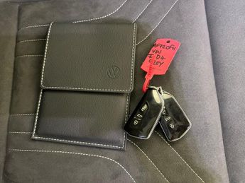 Volkswagen ID.4 Pure 52kWh Life (148 ps) - REVERSE CAM - HEATED SEATS - NAV