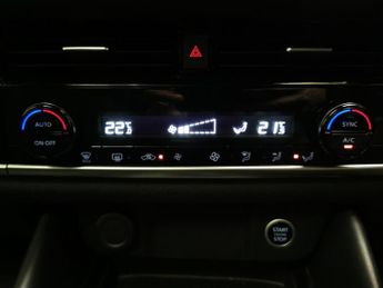 Nissan Qashqai 1.3 DIG-T MHEV N-Connecta XTRON (158 ps) - INTELLIGENT LANE INTE
