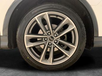 Audi Q3 1.5 TFSI CoD 35 Black Edition Sportback S Tronic (150 ps) - LANE