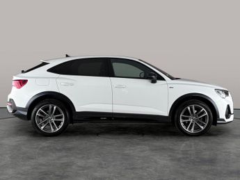 Audi Q3 1.5 TFSI CoD 35 Black Edition Sportback S Tronic (150 ps) - LANE