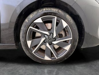 Peugeot 308 SW 1.6 12.4kWh Allure Premium Plug-in e-EAT (180 ps) - CARPLAY - KE