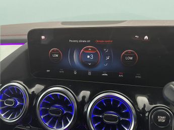 Mercedes-Benz EQA EQA 350 66.5kWh AMG Line (Premium) 4MATIC (292 ps) - ADAPTIVE LI